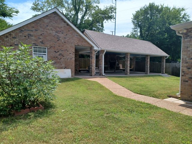 704 Shandale Dr, Madison, TN 37115