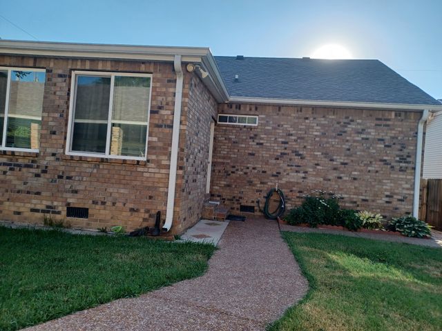 704 Shandale Dr, Madison, TN 37115