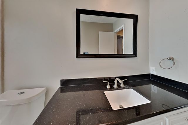2223 Briarwest Boulevard, Houston, TX 77077