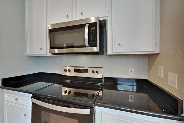 2223 Briarwest Boulevard, Houston, TX 77077