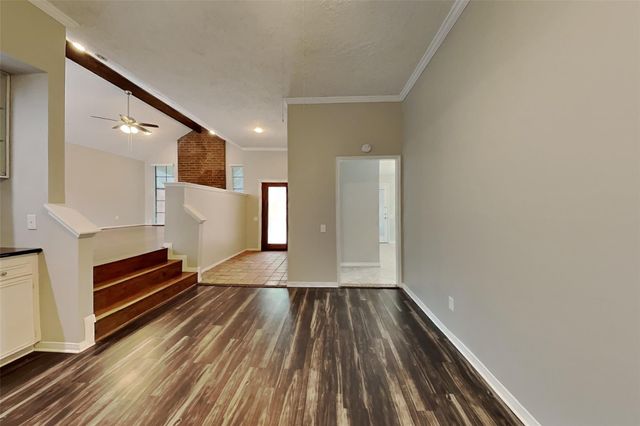 2223 Briarwest Boulevard, Houston, TX 77077