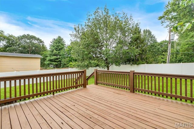 331 Sorrento Drive, Ballwin, MO 63021
