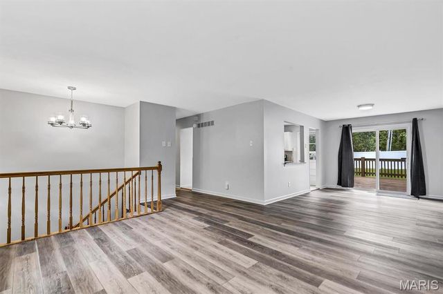 331 Sorrento Drive, Ballwin, MO 63021