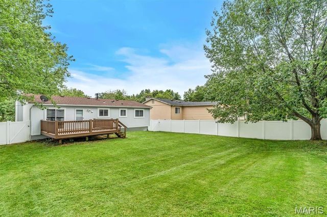 331 Sorrento Drive, Ballwin, MO 63021