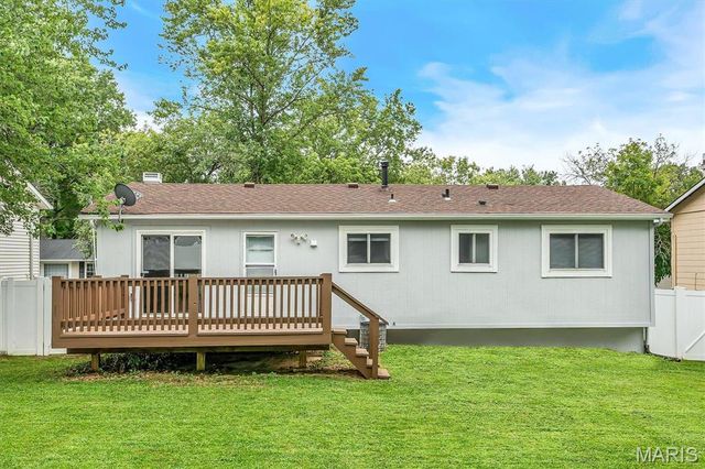 331 Sorrento Drive, Ballwin, MO 63021