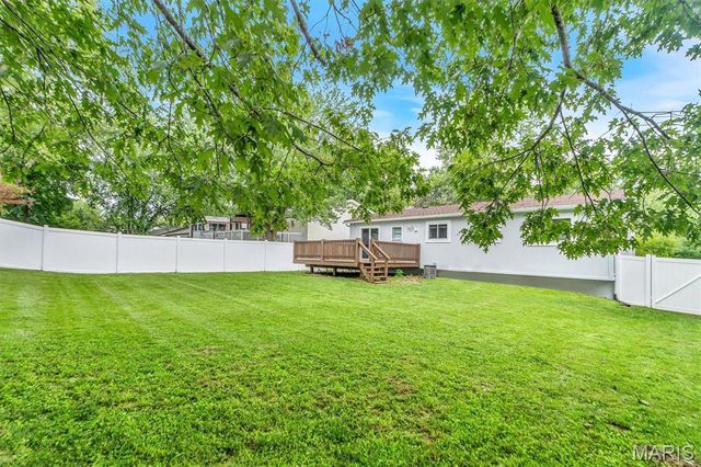 331 Sorrento Drive, Ballwin, MO 63021