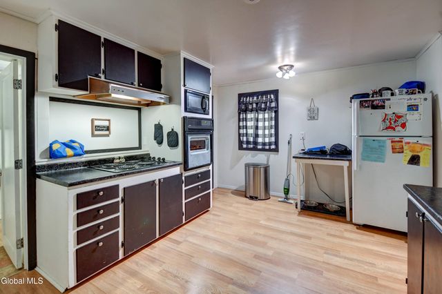 8 Lower Prospect Street, Fonda, NY 12068