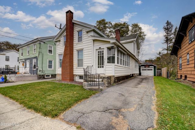 8 Lower Prospect Street, Fonda, NY 12068