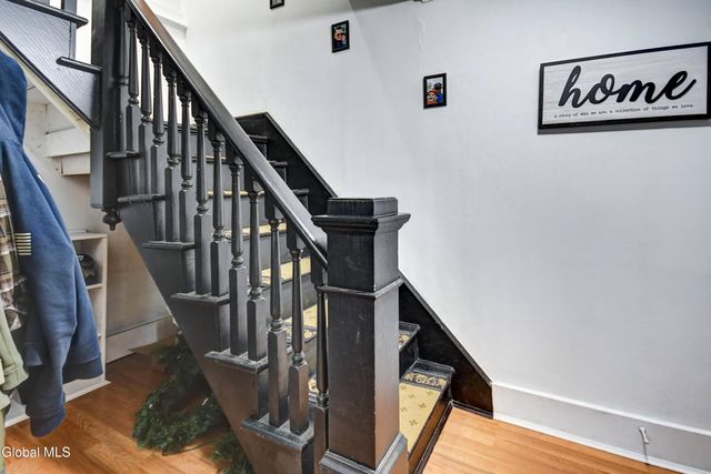 8 Lower Prospect Street, Fonda, NY 12068