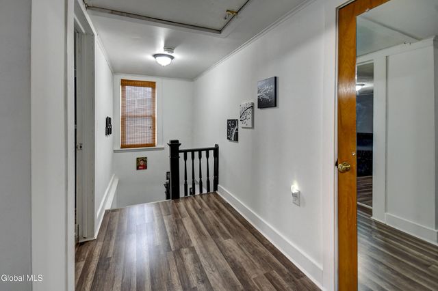 8 Lower Prospect Street, Fonda, NY 12068