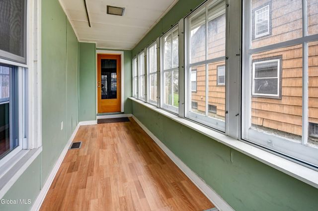 8 Lower Prospect Street, Fonda, NY 12068