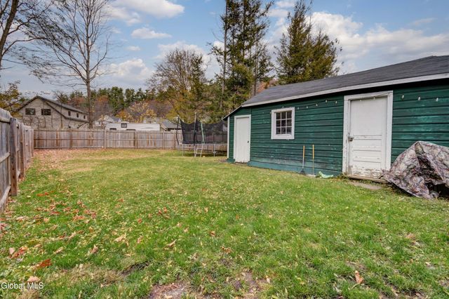 8 Lower Prospect Street, Fonda, NY 12068