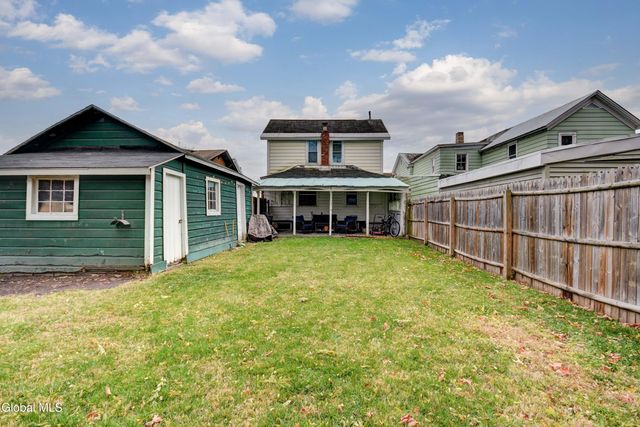 8 Lower Prospect Street, Fonda, NY 12068