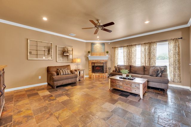 701 Champlain Court, Midlothian, TX 76065