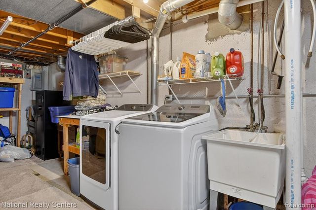 42020 Hystone Street, Canton, MI 48187