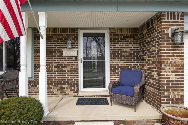 42020 Hystone Street, Canton, MI 48187