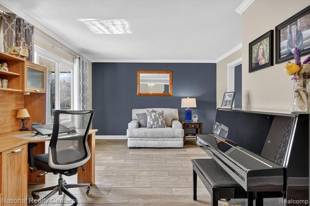 42020 Hystone Street, Canton, MI 48187