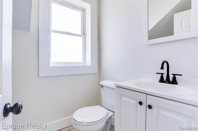 711 Stanton Street, Port Huron, MI 48060