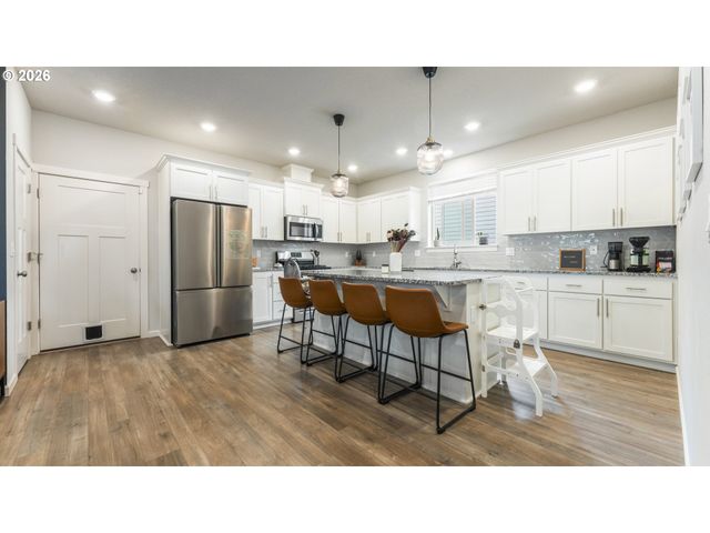 3933 LINDBURG Rd, Salem, OR 97302