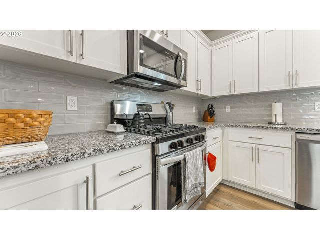 3933 LINDBURG Rd, Salem, OR 97302