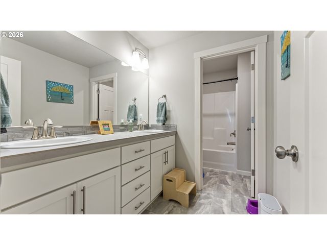 3933 LINDBURG Rd, Salem, OR 97302