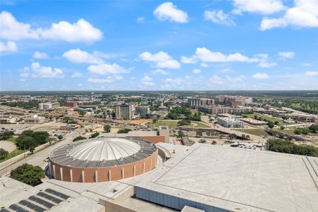 1122 Jackson Street, Dallas, TX 75202