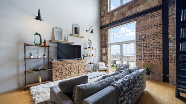 1122 Jackson Street, Dallas, TX 75202