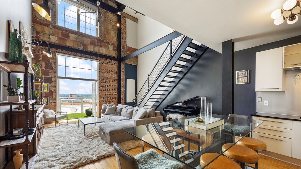 1122 Jackson Street, Dallas, TX 75202
