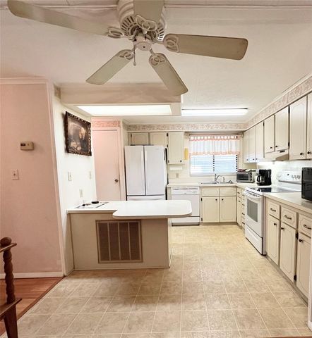 310 MARTIN DRIVE, Lakeland, FL 33809