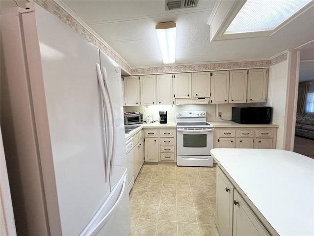 310 MARTIN DRIVE, Lakeland, FL 33809