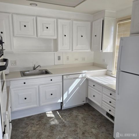 14 Sussex Way 14N, Monroe, NJ 08831