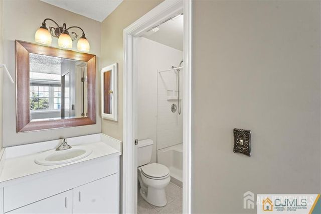 834 Edpas Road, New Brunswick, NJ 08901