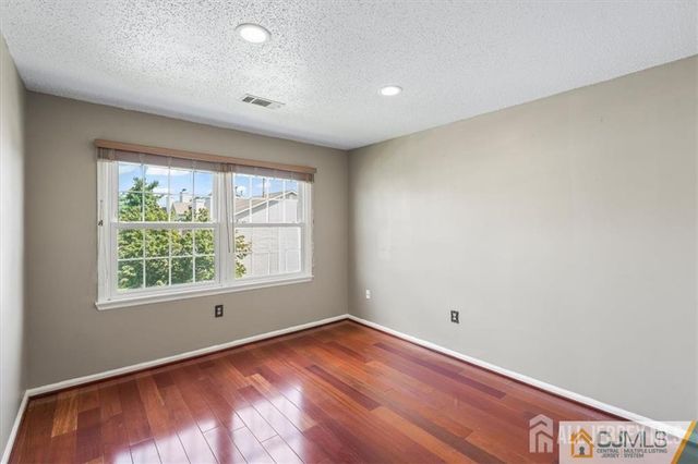 834 Edpas Road, New Brunswick, NJ 08901