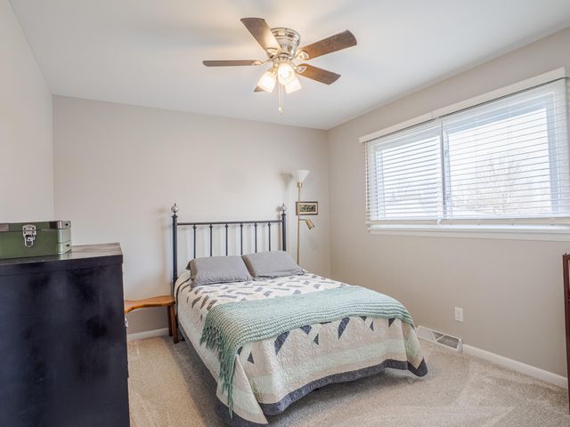 840 Appletree Drive, Schererville, IN 46375