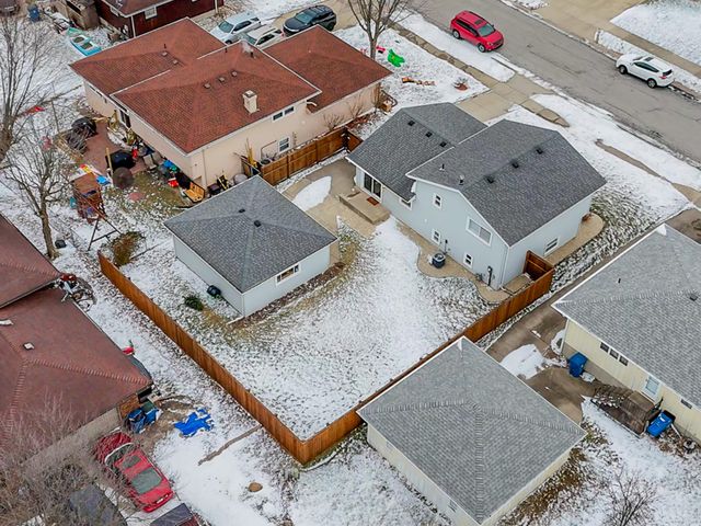 840 Appletree Drive, Schererville, IN 46375