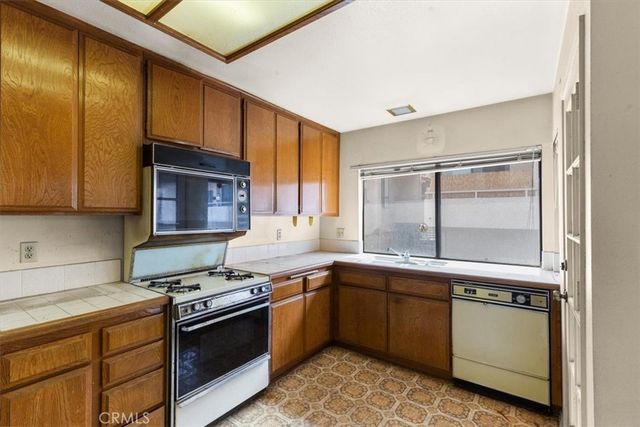 1140 Walnut Grove D, Rosemead, CA 91770