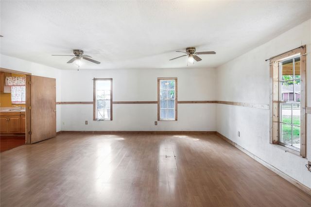 11201 Bentley Street, Houston, TX 77093