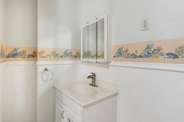 11201 Bentley Street, Houston, TX 77093
