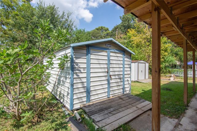 11201 Bentley Street, Houston, TX 77093