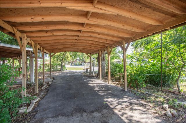 11201 Bentley Street, Houston, TX 77093