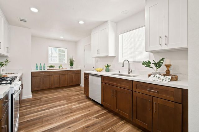 1404 Middlefield Ave, Stockton, CA 95204