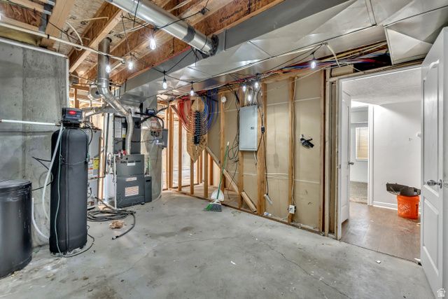 2882 S ADAM HILL WAY, Magna, UT 84044