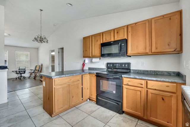 2882 S ADAM HILL WAY, Magna, UT 84044