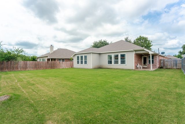 106 Aspenwood Trail, Forney, TX 75126