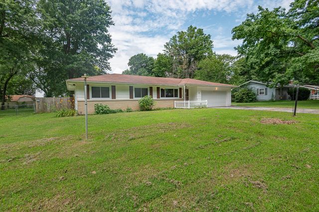 405 Watson Street, Willard, MO 65781