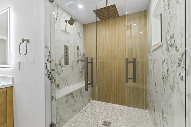 706 Flamevine Lane, Vero Beach, FL 32963