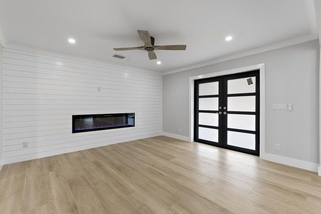 706 Flamevine Lane, Vero Beach, FL 32963