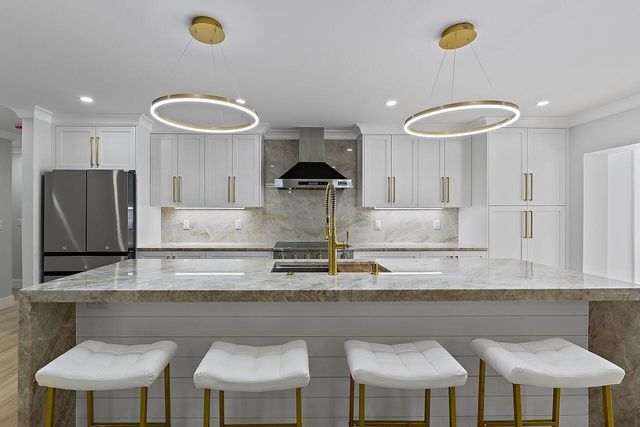 706 Flamevine Lane, Vero Beach, FL 32963