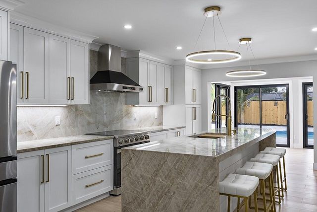 706 Flamevine Lane, Vero Beach, FL 32963