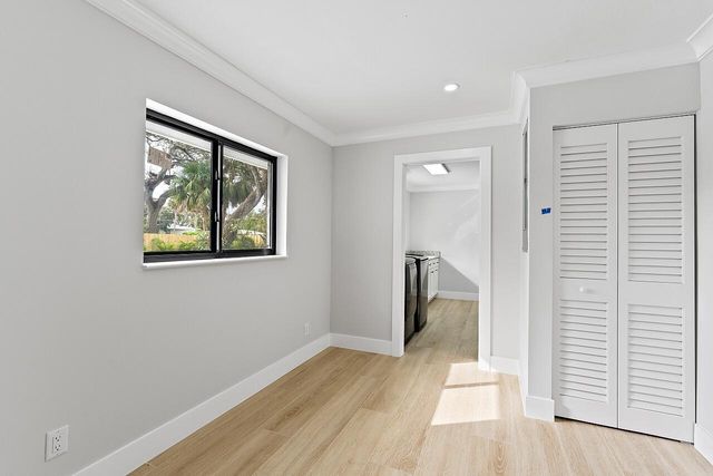 706 Flamevine Lane, Vero Beach, FL 32963